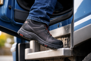 Zijn werkschoenen verplicht? (regels per sector uitgelegd)